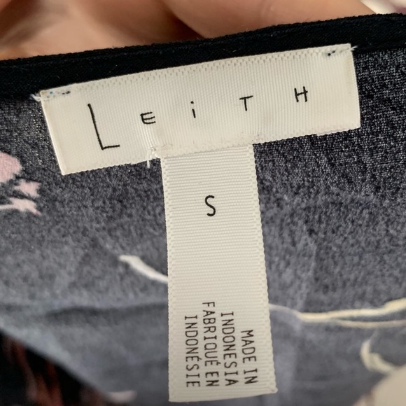 Crop top - Picture 3 of 3